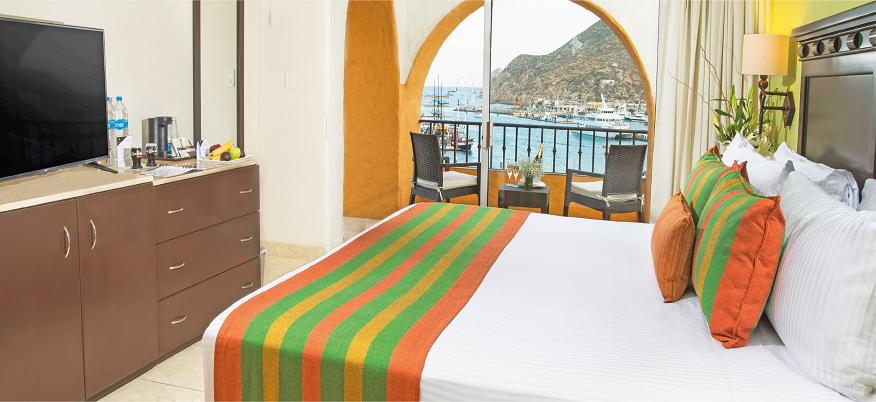 Last moment vacation deals to Los Cabos